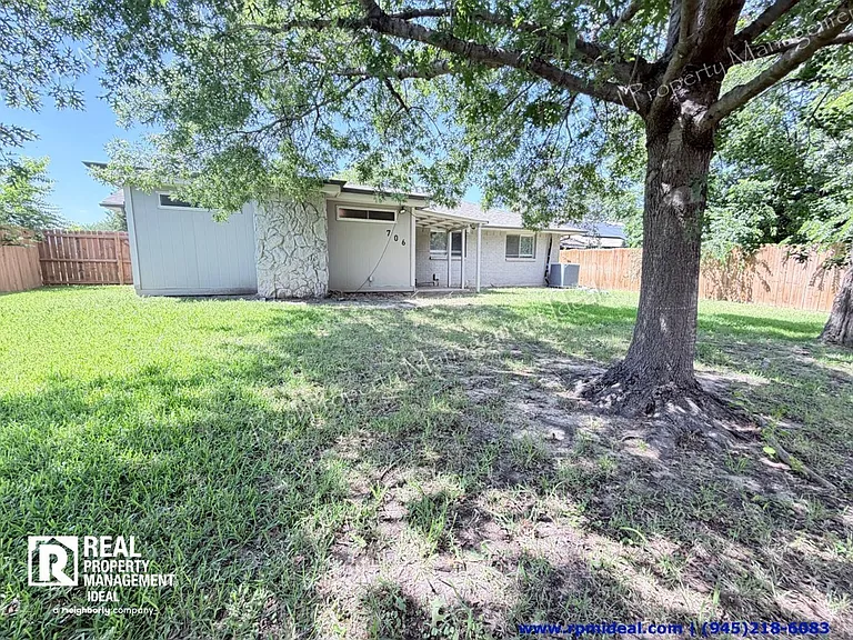 706 Jamestown Dr — Photo 28