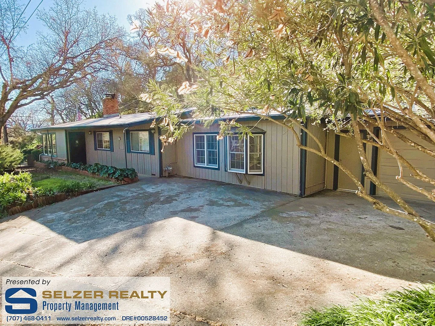 Recently renovated & roomy 3+ bedroom home in the west Ukiah foothills! — Photo 1
