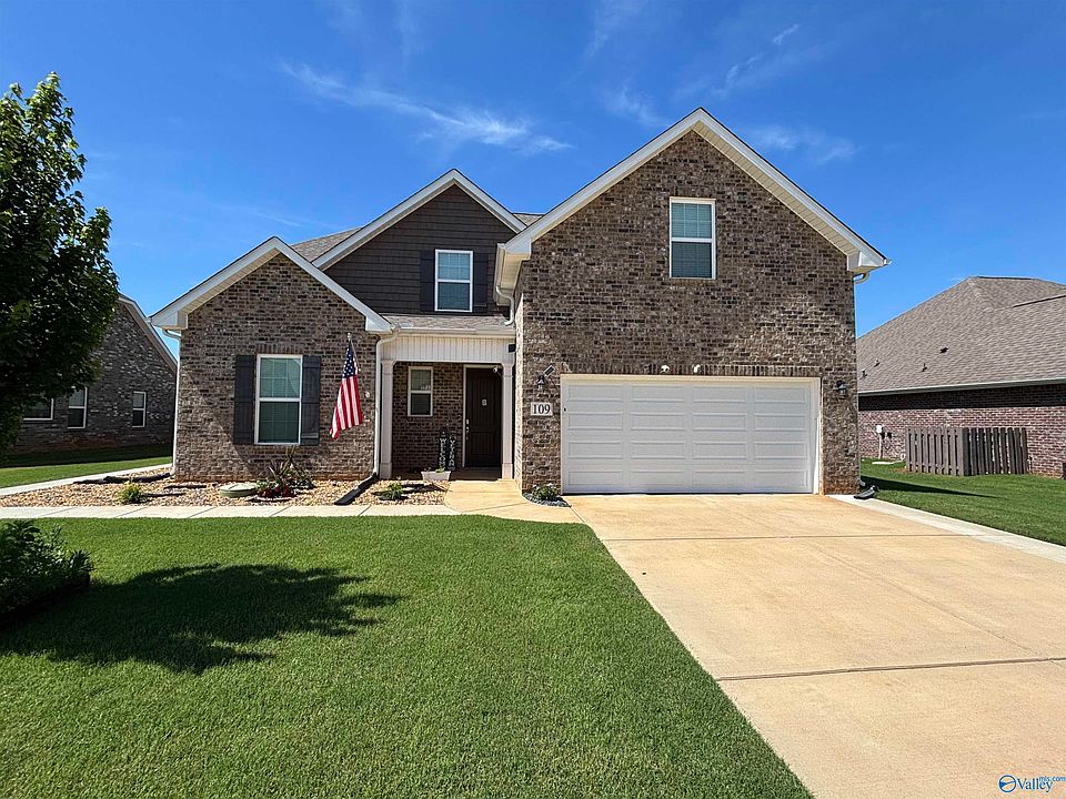 1st image of 109 Slade Thomas Dr