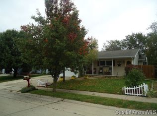 54 Holliday Rd, Springfield, IL 62702