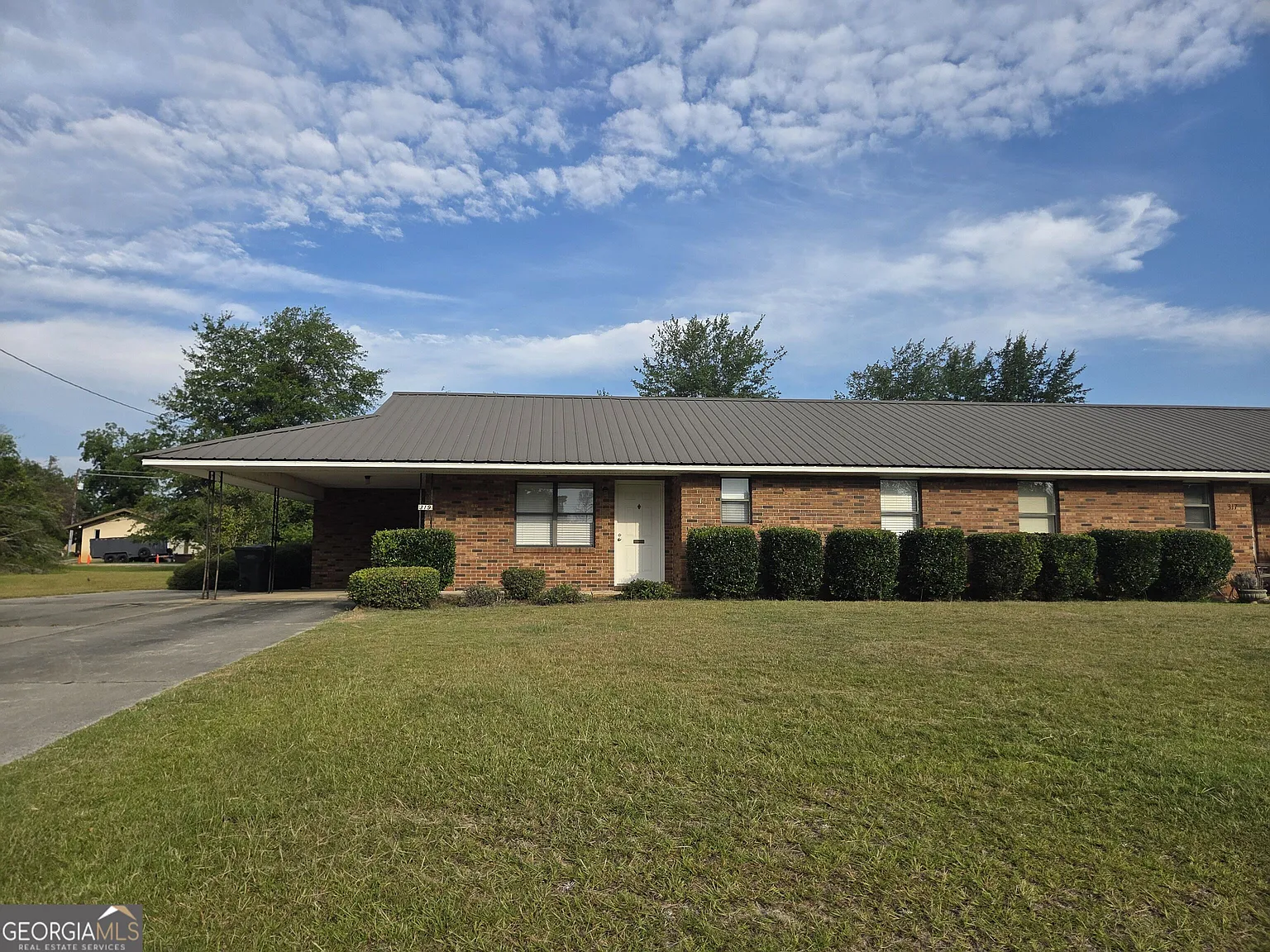 2 bed, 2.0 bath, 1500 sqft, $970 — Photo 1