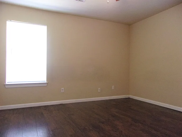 637 NW 109th St — Photo 26