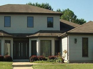 5298 College Heights Blvd, Sheffield Village, OH 44054