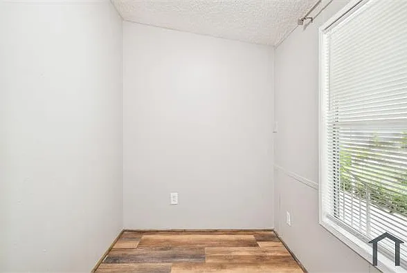 10609 Bay Hills Cir — Photo 26