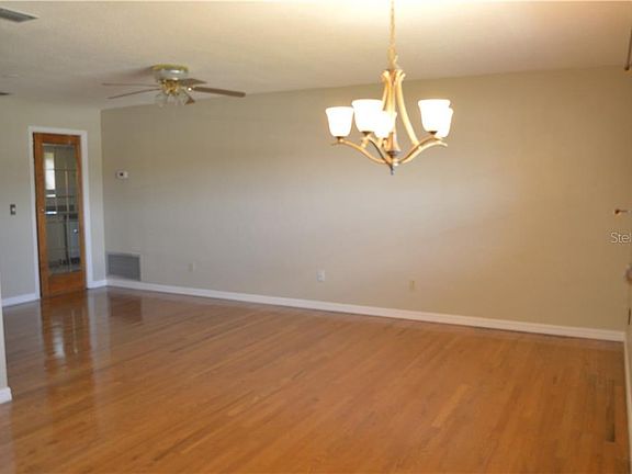 3rd image of 1514 Merrimac Ln