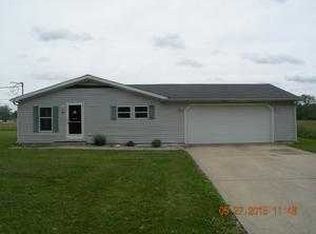 19 Church St, Westville, IL 61883