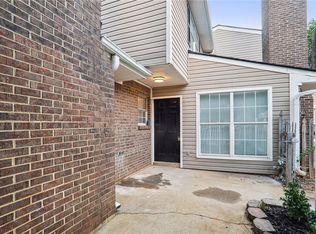 555 Summit Ln SW, Marietta, GA 30008