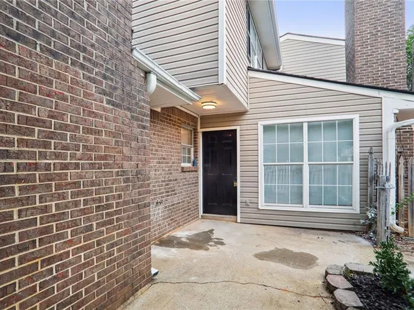 555 Summit Ln SW, Marietta, GA 30008
