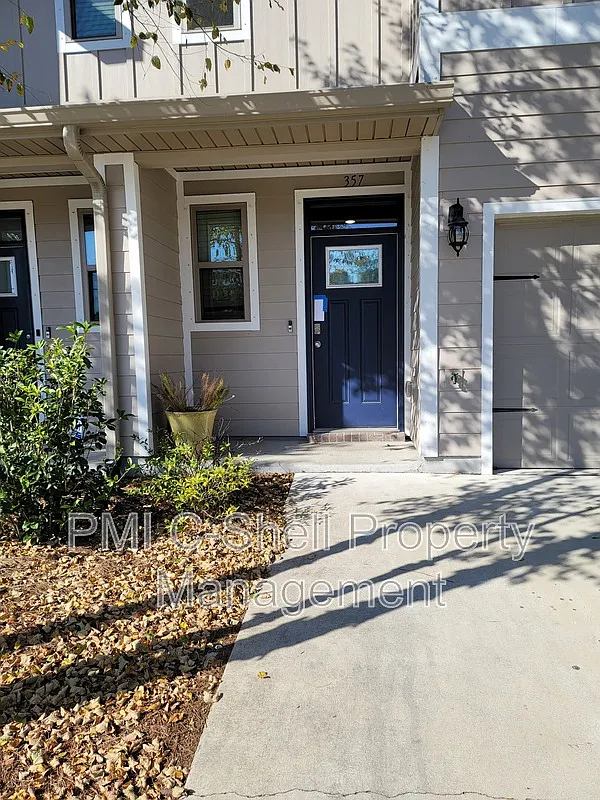 3 bed, 2.5 bath, 1542 sqft, $1,995 — Photo 4