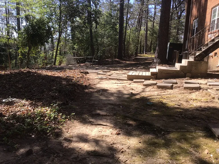 2080 Montreat Cir — Photo 16