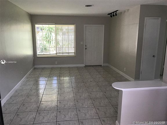 5th image of 109 NE 30th Ct #12