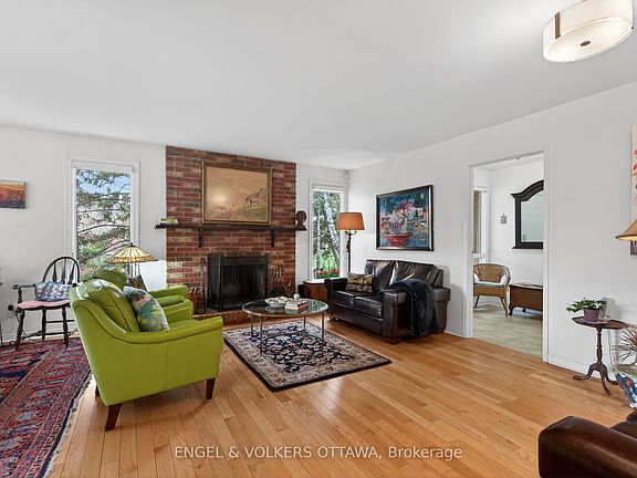 4th image of 3344 Uplands Dr #77