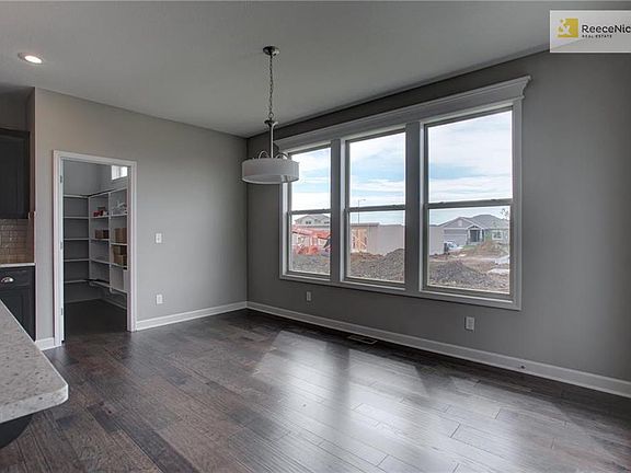 3rd image of 116 SW Ayden Ln