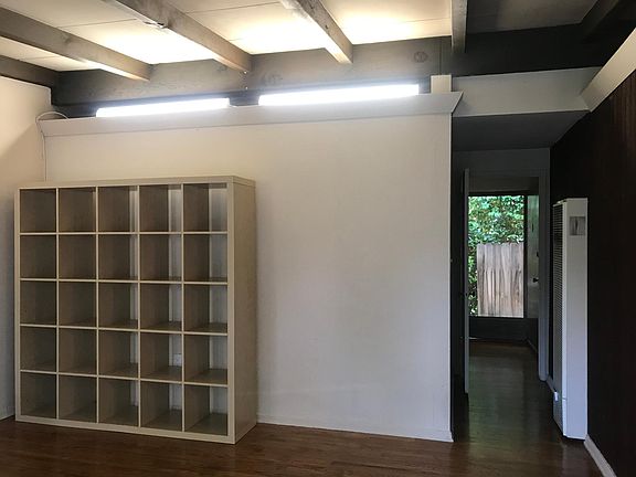5th image of 245 S Allen Ave