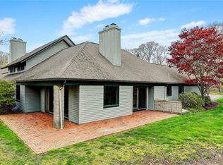 23 Shadow Farm Way, South Kingstown, RI 02879