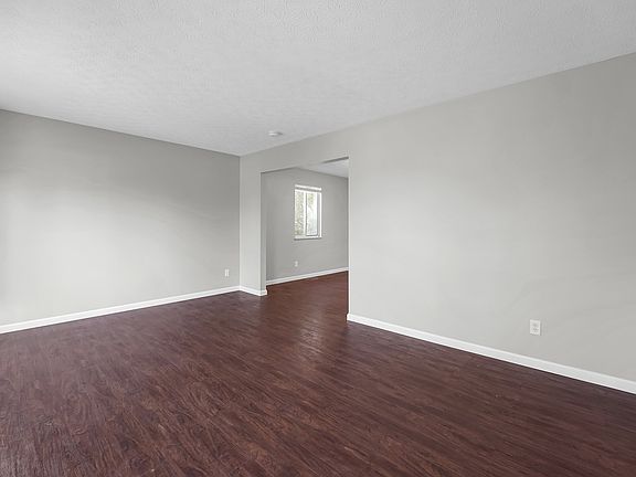 2nd image of 2952 Stillmeadow Dr