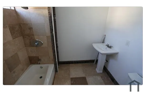 Building Photo - 4404 Don Miguel Dr #8