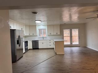 225 Monks Rd #B, Valencia, PA 16059