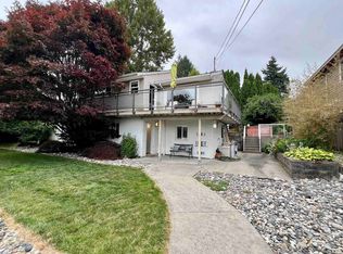 261 Montgomery St, Coquitlam, BC V3K 5E9