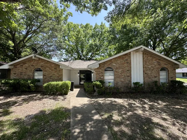 960 Briarcove Pl, Lancaster, TX 75146