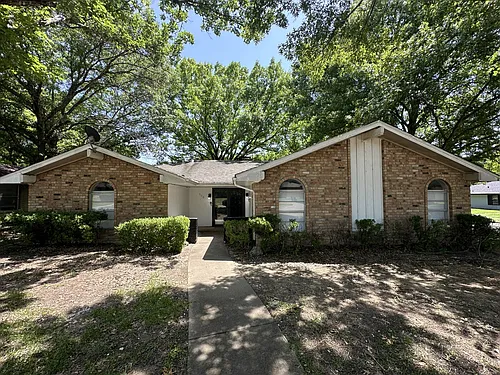 960 Briarcove Pl Photo 1