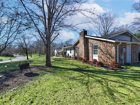 3rd image of 5705 Courtfield Dr