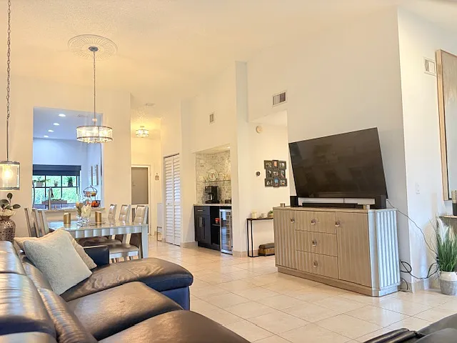 2265 SW 15th St #166 — Photo 6