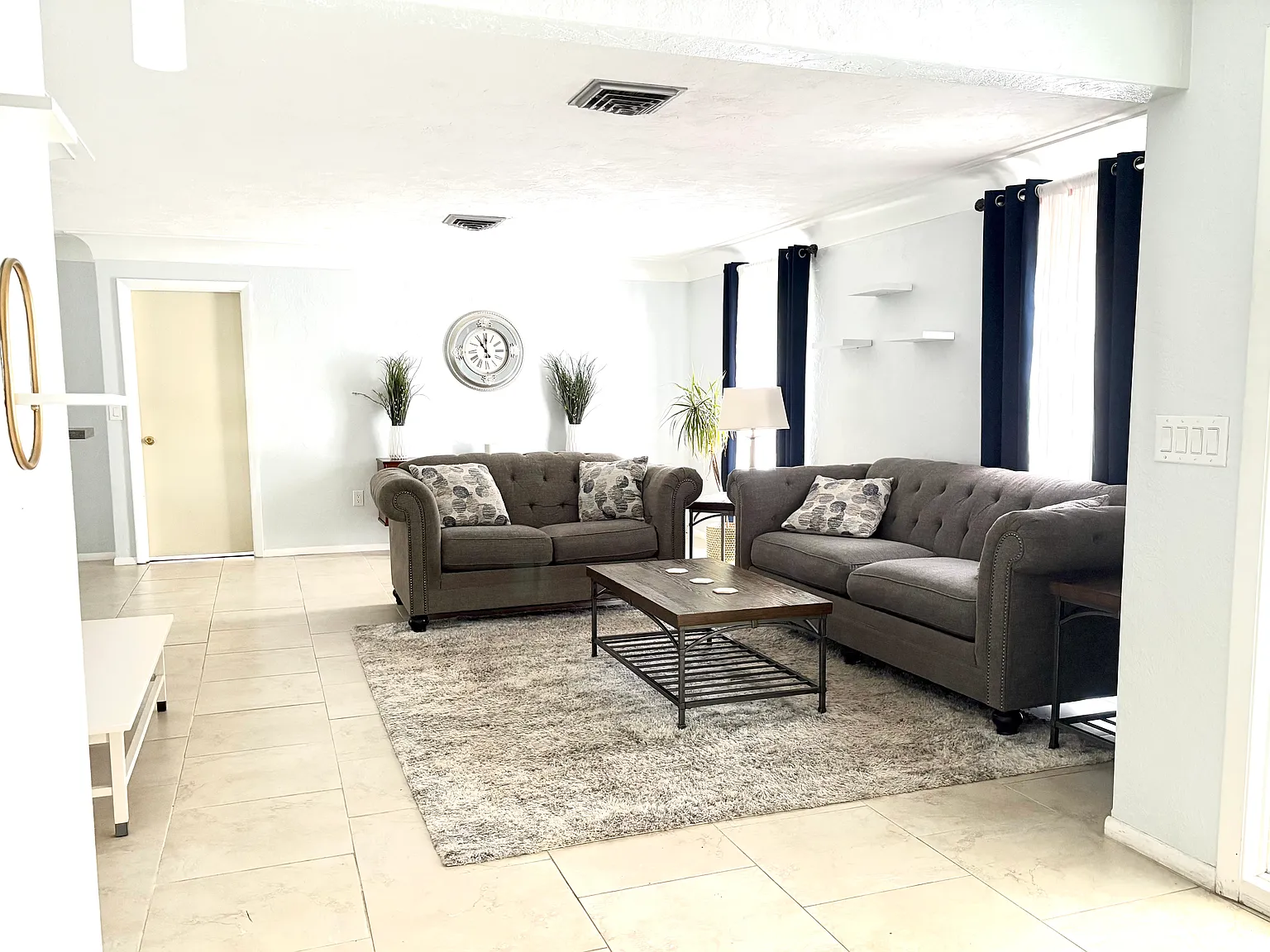 1780 Riviera Cir — Photo 4
