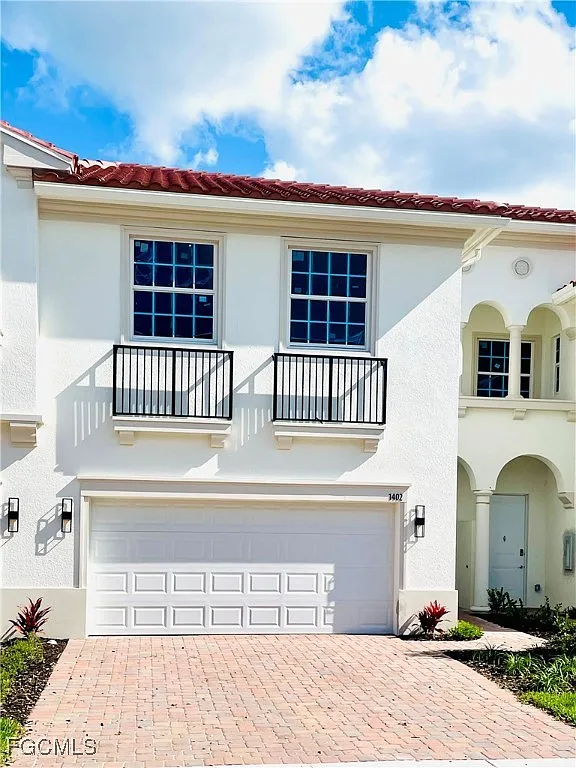 4 bed, 2.5 bath, 1828 sqft, $3,291 — Photo 1