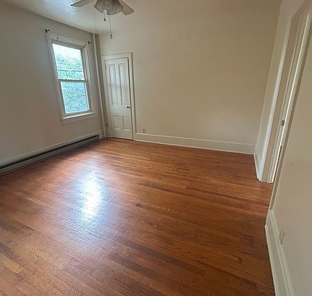 5th image of 122 S West St #3