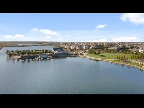 839 Lakeside Dr, Lathrop, CA 95330