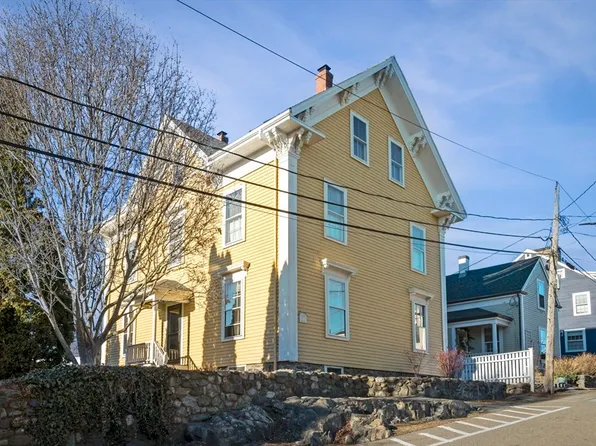 8 High St #1, Marblehead, MA 01945