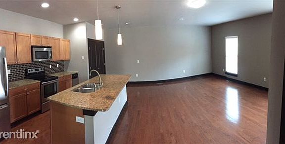 (B) Kitchen-Living
