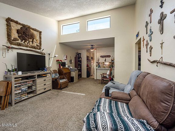 3rd image of 955 Executive Pl APT A