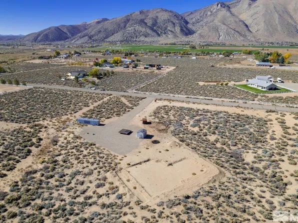 10 Walters Ln, Wellington, NV 89444