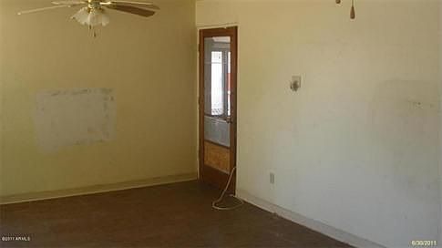 5th image of 108 N Miller St