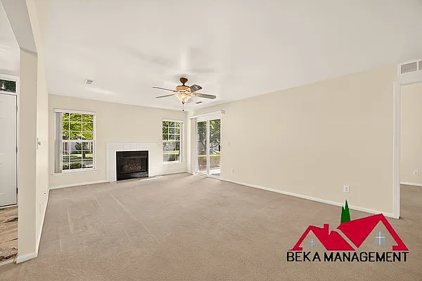 2 bed, 1250 sqft, $1,750 — Photo 3
