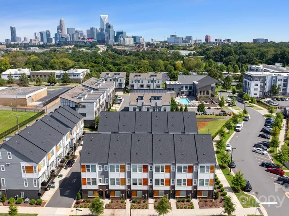 2139 Bryant Park Dr, Charlotte, NC 28208