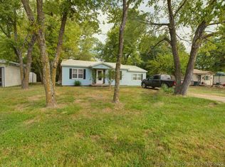 205 3rd Ave, Warner, OK 74469