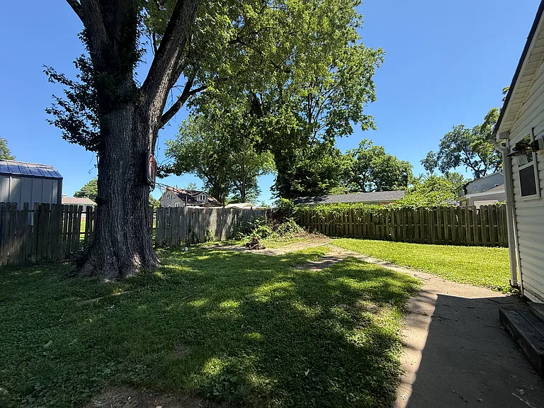 308 Anderson Ave — Photo 37