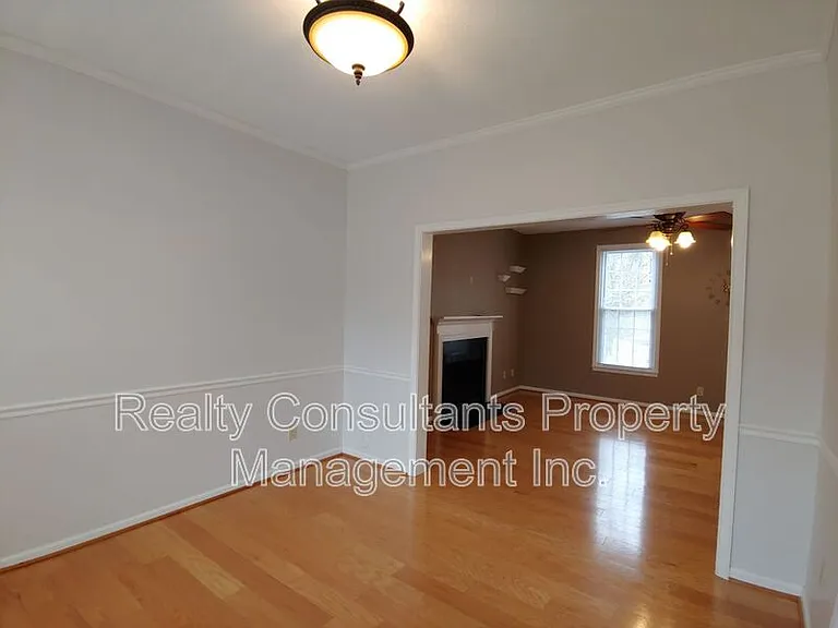 3310 Mill Spring Ct — Photo 11