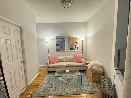 Rented by KNOCKKNOCK LLC | media 1