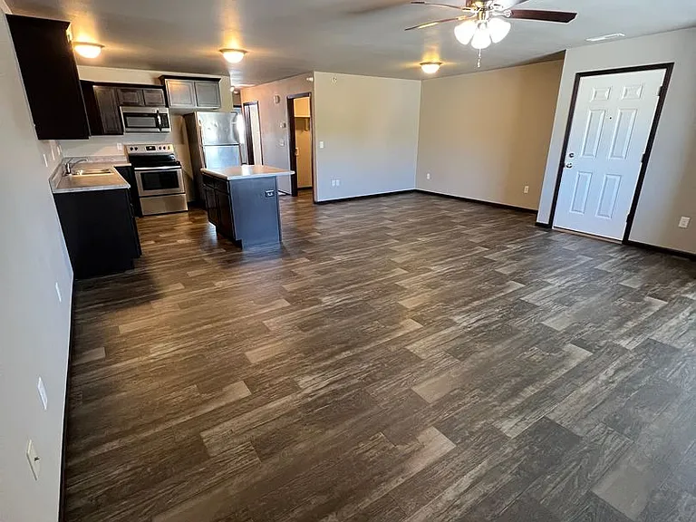 7051 Freedom Ct — Photo 4