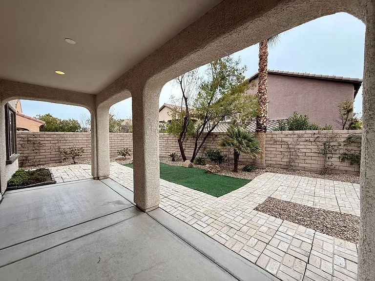 11833 Bussero Ct — Photo 26