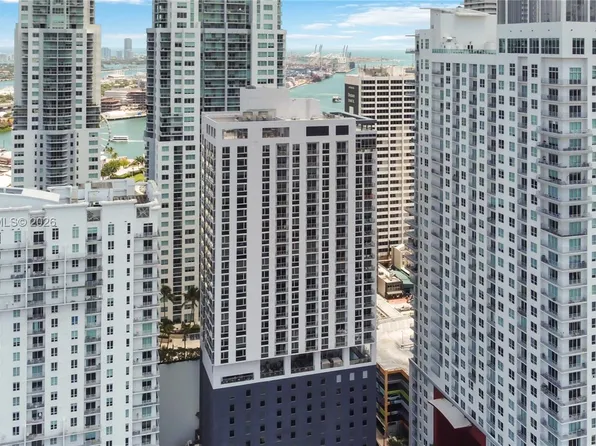 227 NE 2nd St #2506, Miami, FL 33179