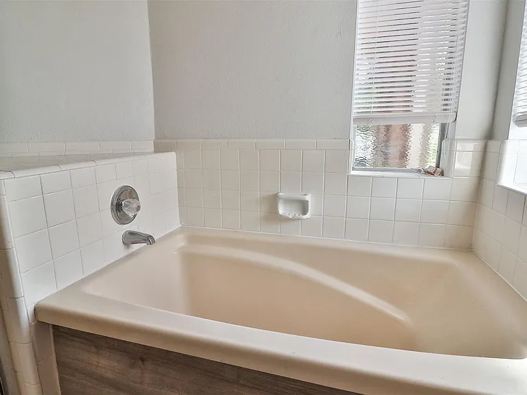10910 Scenic Dr — Photo 30