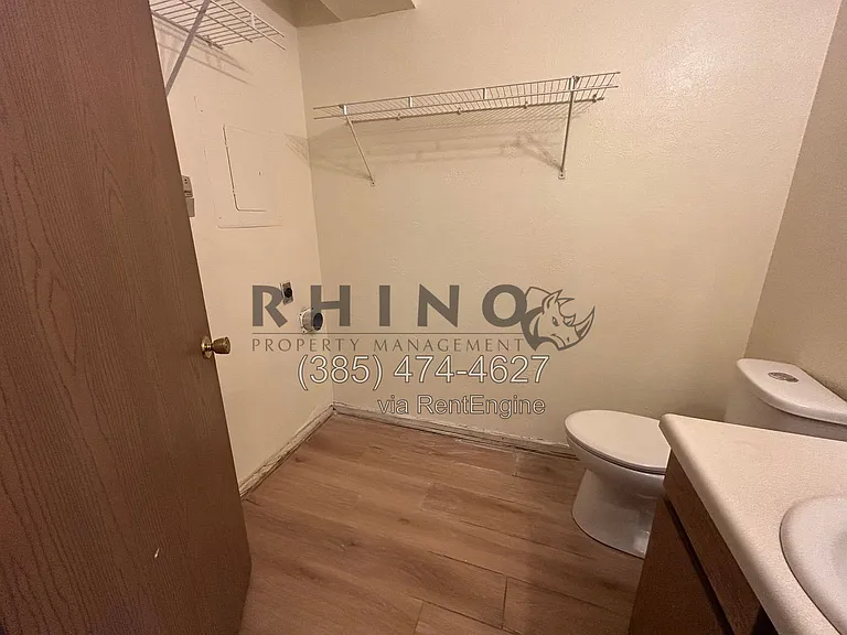 463 N 1465 W — Photo 9