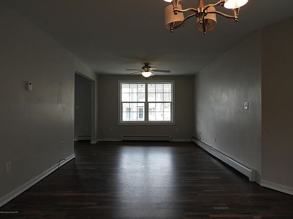5th image of 1120 Frieda St