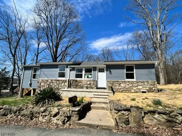 15 Hilltop Rd, Mansfield Twp., NJ 07882