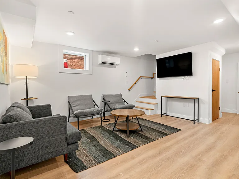 32 Munroe St #1 — Photo 17